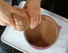 If using mousse, it is recommended that you freeze it to achieve proper results (approx. 1 hour). 15.