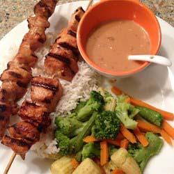 Indonesian Satay Servings: 6 Yield: 6 servings Cook: 20 minutes Preparation Time: 25 minutes 3 tablespoons soy sauce 3 tablespoons tomato sauce 1 tablespoon peanut oil 2 cloves garlic, peeled and
