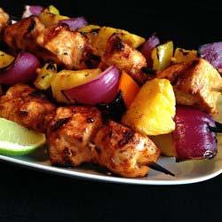 Chili-Lime Chicken Kabobs Servings: 4 Yield: 4 servings Cook: 15 minutes Preparation Time: 15 minutes 3 tablespoons olive oil 1 1/2 tablespoons red wine vinegar 1 lime, juiced 1 teaspoon chili powder