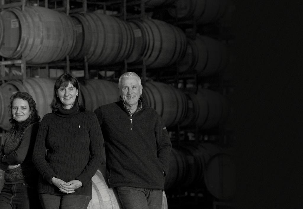 Winemaking Team CRAFTED WITH EXPERIENCE S UE H O DDE R, WI NE MAK E R Sue celebrates her 23rd vintage with Wynns.
