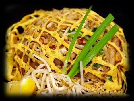 Noodles & Rice 45. Erawan Pad Mee (E)(G) 9.95 Stir-fried vermicelli noodles chicken, peppers, onion, spring onion, with turmeric and curry powder. 46.