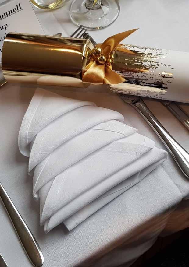 BOXING DAY LUNCH Leave the washing up and the wrapping paper for another day and relax after the excitement and bustle of Christmas Day. Spoil yourself and enjoy a three-course meal and a coffee.