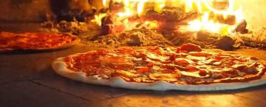 Pizzas Olivia LAURA (M) 19.00 (L) 23.00 Tomato, Mozzarella, Taleggio, smoked Scamorza, Gorgonzola - Quattro Formaggi MARGHERITA (M) 19.00 (L) 23.00 Tomato, Mozzarella, Buffalo Mozzarella, fresh Basil NADIA (M) 18.