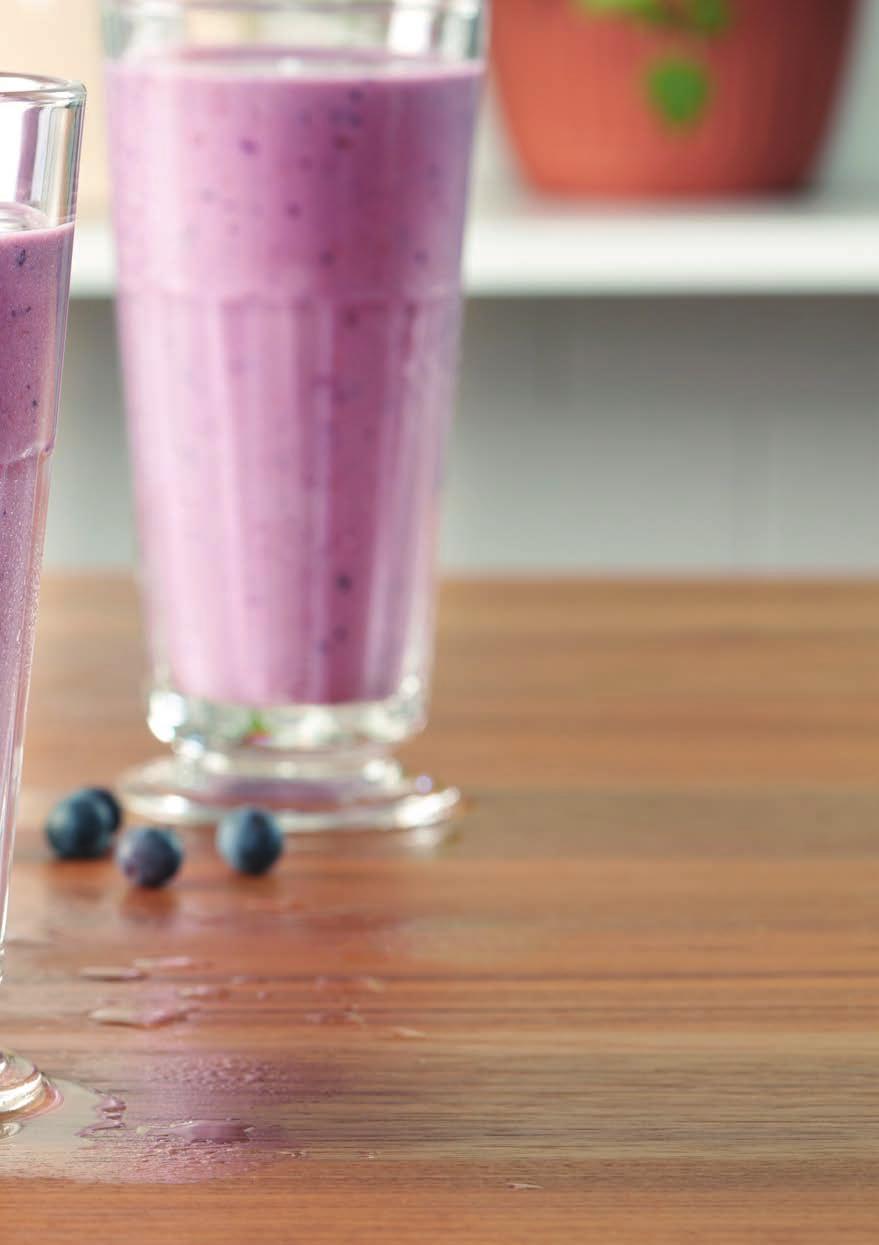 BERRY-BASIL SHAKE INGREDIENTS 2 Scoops Herbalife Formula 1 Select Vanilla Flavour 1 cup non-fat milk or soy milk 1 cup mixed berries 2-3 leaves fresh basil or ¼ tsp.
