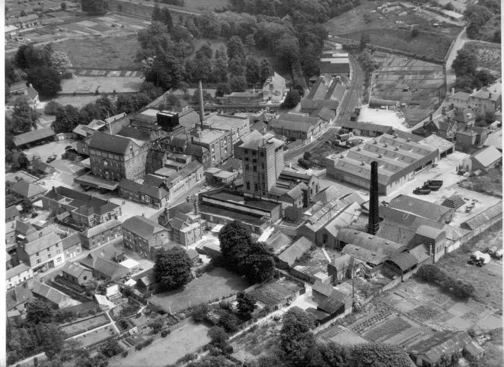 Figure 1. Alton s two major breweries, Courage s top left and Watney, Combe, Reid & Co. s - formely Crowley & Co. - bottom right.