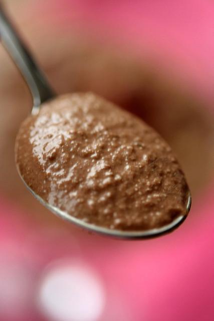 Chocolate and Sweet Potato Pudding Serves: 4 Ingredients 3 sweet potatoes ¼ cup cocoa powder, unsweetened ¼ cup vanilla almond milk, unsweetened 2 tablespoon pure maple syrup ½ teaspoon pure vanilla