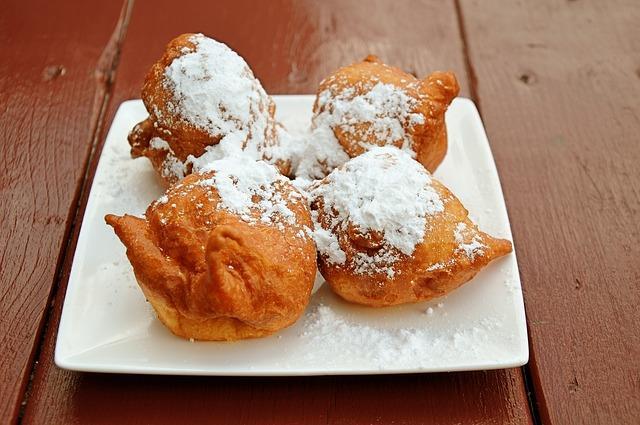 Sweet Potato Fritters Serves: 2-4 (4 fritters per serving) Ingredients 1 sweet potato ½ cup ricotta cheese ¼ cup self-rising flour 2 tablespoons confectioners sugar, plus more for dusting 1 teaspoon