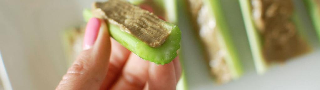 Celery with Sunflower Seed Butter 2 ingredients 5 minutes 4 servings 1. Spread sunflower seed butter across celery sticks (about 1 tbsp per celery stalk). Happy munching!