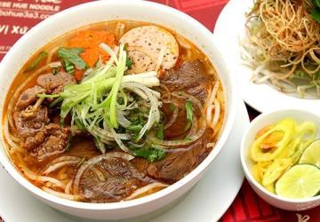 Vermicelli beef noodle (Bún bò xào) $10.99 V1. Vermicelli Combo Stir fry beef and onion on vermicelli noodle bed. V3.