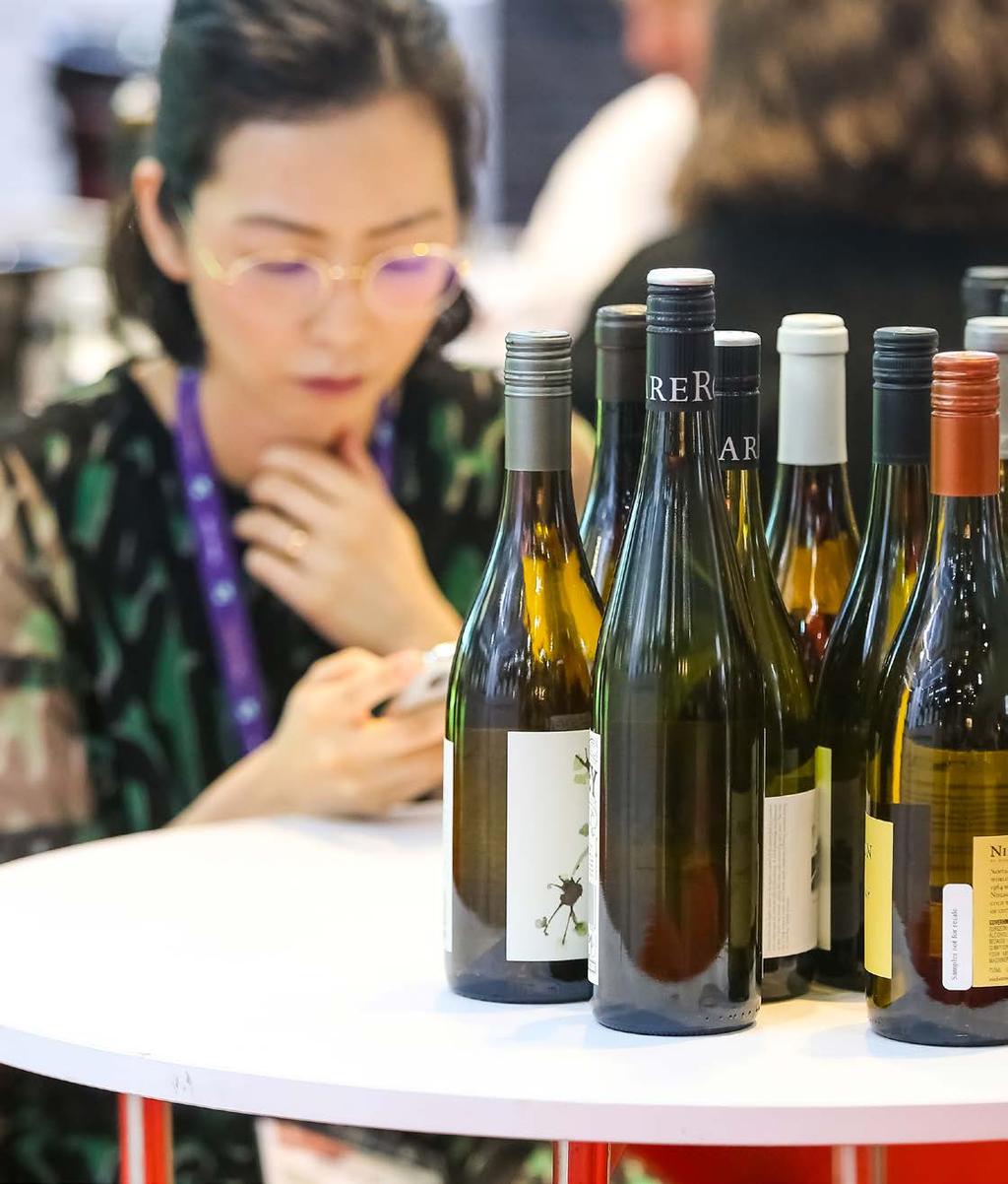 A GLOBAL OFFER Vinexpo Hong Kong celebrated its 20 th anniversary with the widest range of wines and spirits ever presented in Asia: 1,465 exhibitors from 30