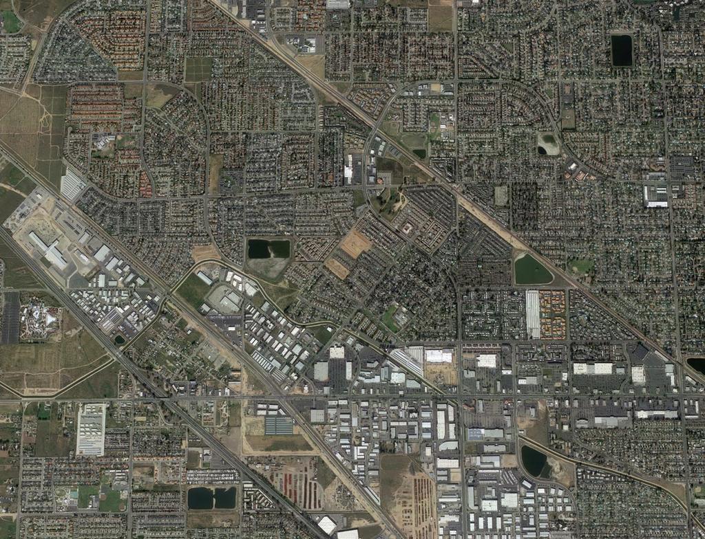 Retail Investment for Sale 6061-6089 N. Figarden Drive - Fresno, CA D E M O G R A P HIC S FIGARDEN DRIVE POPULATION: 2015 Est. Population: 2020 Est.
