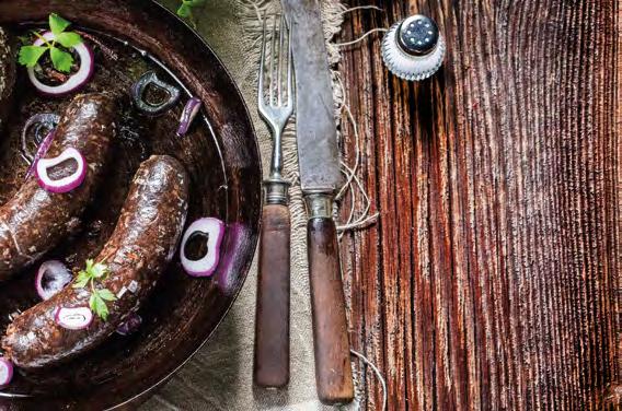 Stornoway Black Pudding is made with Scottish oatmeal to give a unique texture and the deep flavour is a result of high quality ingredients and fine balance of seasoning.
