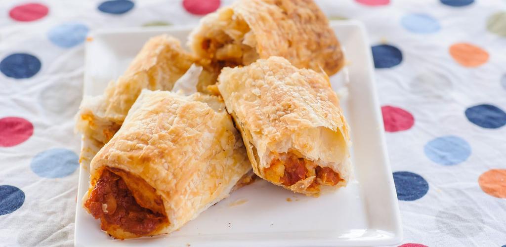 Chickpea Curry Sausage Rolls GF (can be) This recipe uses the chickpea curry recipe from this module.