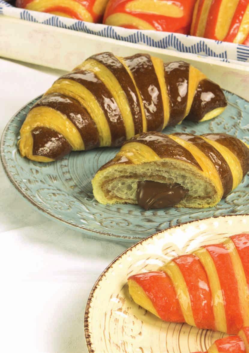 Striped Croissants 12 g 150 g 125-150 g Cream and food coloring For the dough sheeting: For each Kg of dough, use 300 g butter and 50 g flour for the dough sheeting (if you use butter blocks);