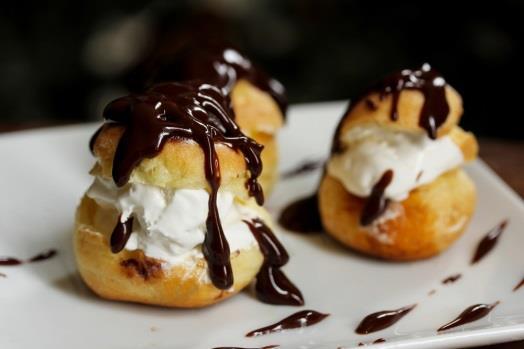 8. Profiteroles Skills Weighing/ measuring Using a oven Combining/ Mixing Dividing Aerating 25g butter 60ml water 35g plain flour Pinch of salt 1 egg, beaten Filling/topping = This can only be done