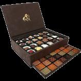 19 ROYAL COFFRET These Royal Coffrets with their generous