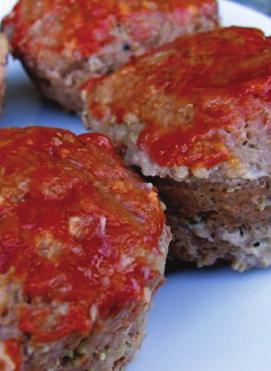 Manly Muffin Meatloaf 1 egg ½ cup nonfat milk ¾ cup oats 1 pound lean ground beef Serves 6 3 tablespoons chopped onion ½ teaspoon salt ½ cup grated cheese (any variety you like) 1.
