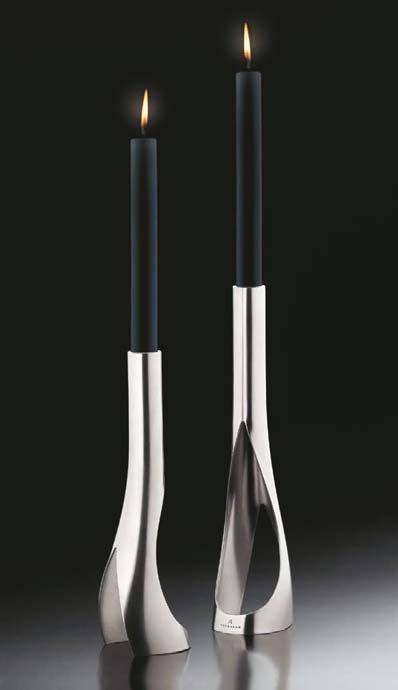 1 QUAD Leuchter mit weißer Kerze Candlestick with white candle Design: designaffairs Edelstahl 18/10, matt Stainless steel 18/10, matt H 10 cm