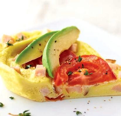 Turkey Avocado Melt 2 eggs* 1 tbsp. water 1/8 tsp. coarse kosher salt ¼ cup cooked turkey breast, diced 3 slices tomato ¼ avocado, sliced 1. In a small bowl, whisk together eggs, water and salt.