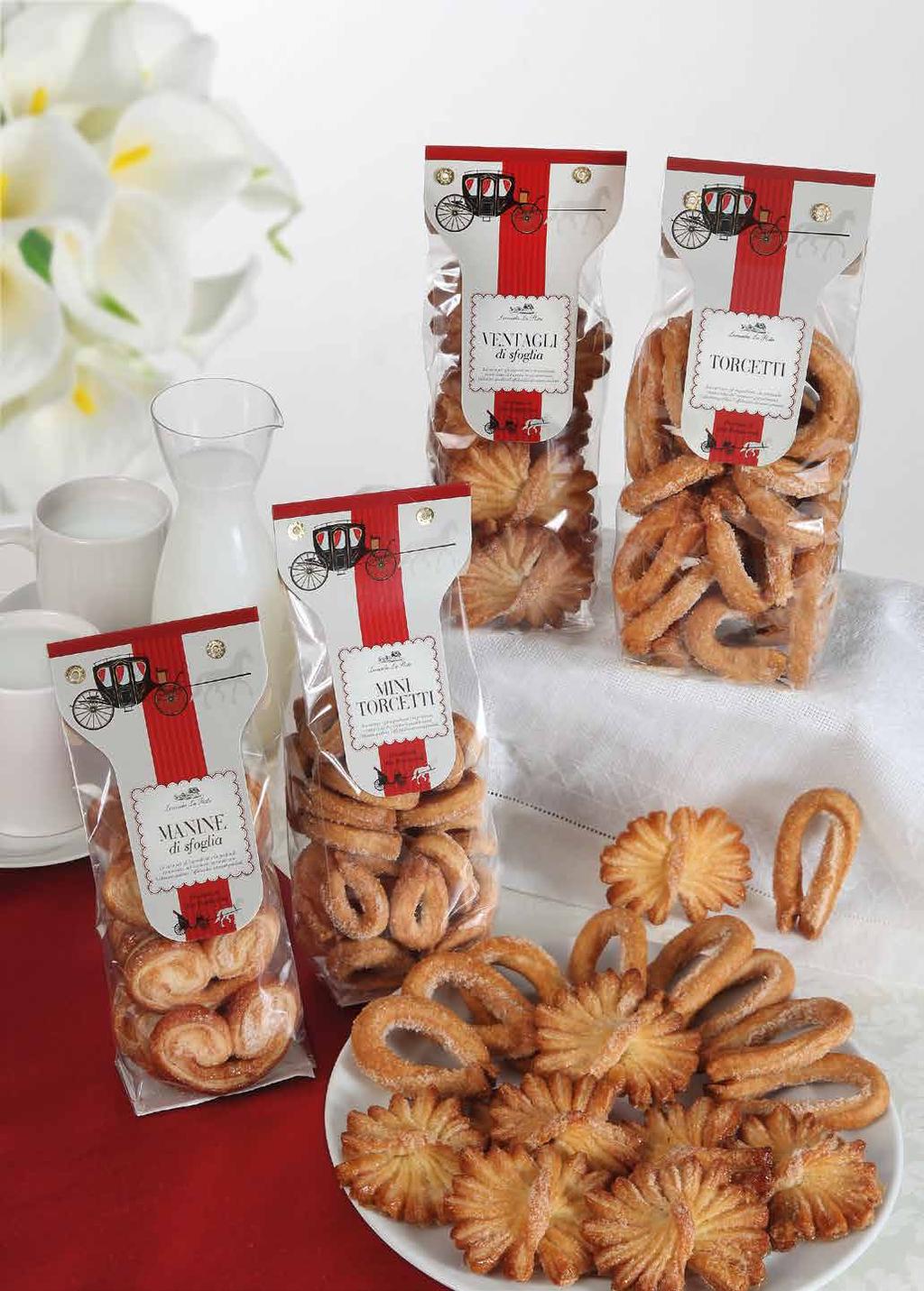 08543 08544 08547 Haute Patisserie - Bisquits Dyy loop-shaped biscuit typical of Piedmont 200 Fan shaped puff pastry biscuit