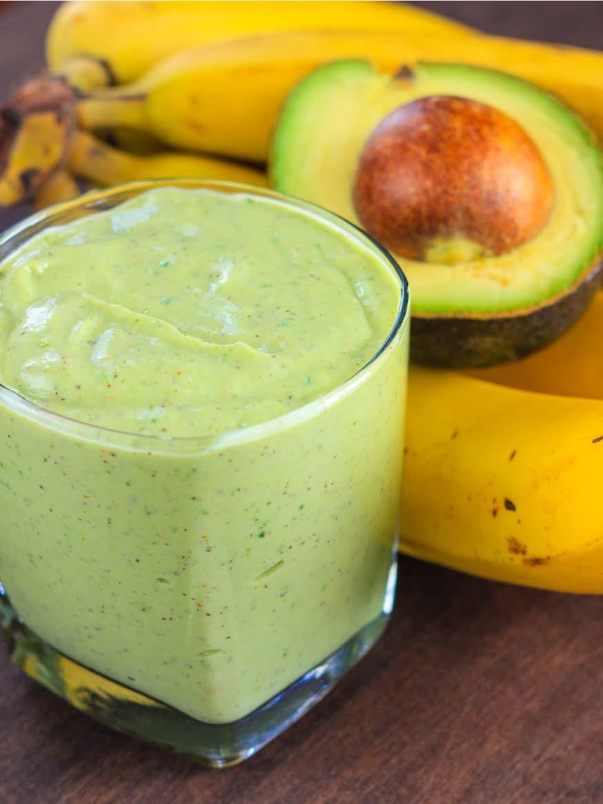 CLEAN AND GREEN SMOOTHIE Ingredients 1 cup of kale 1 banana 1/2 avocado 1/2 kiwi 1-2 Tbs unsweetened shredded coconut 1/2 cup unsweetened almond