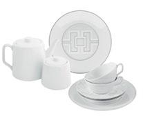 and 2 plates in Royal Palace White 79A484-C3703-1 TEA SET 8-piece set: 2 tea cups, 1 sugar bowl and 1 pot in white; 2 saucers and 2 plates in Royal Palace White 79A484-C3704-1 ESPRESSO SET 4-piece