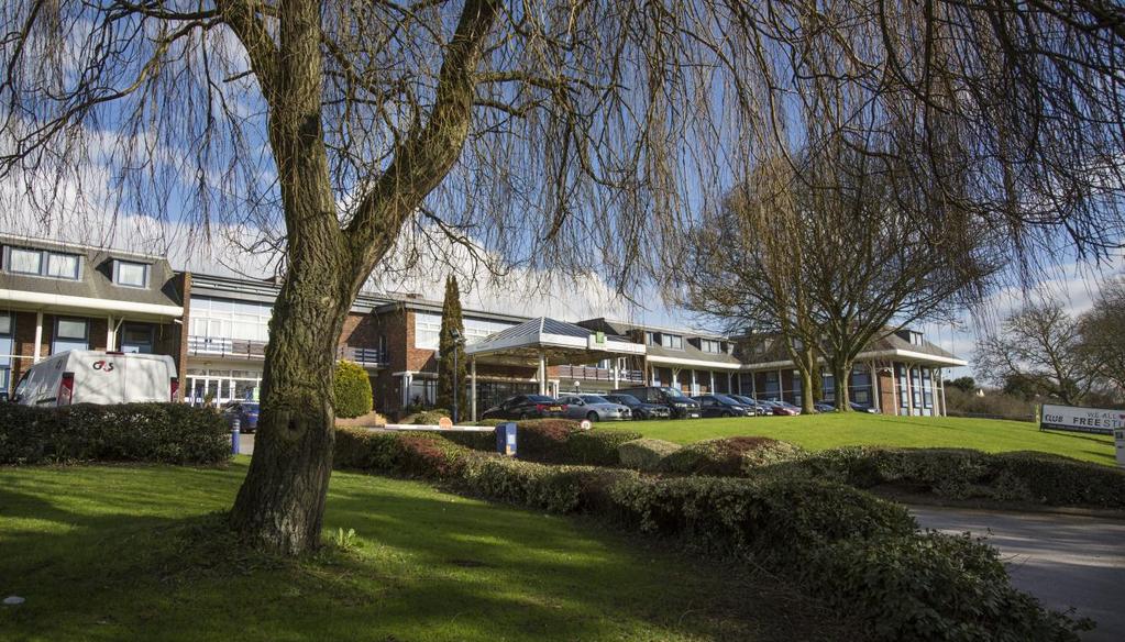 The Place to Meet & Celebrate Surrounded by acres of beautiful Hertfordshire countryside Holiday Inn Luton- South offers both style and quality in a contemporary setting, making us the perfect venue