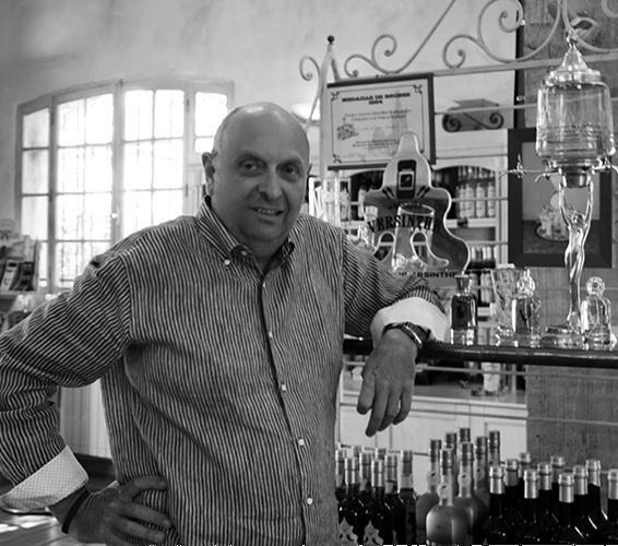 ABSOLUMENT PARFUMEUR STORY Pascal ROLLAND, founder of the Liquoristerie de Provence, is the visionary behind the return of Absinthe liquor.