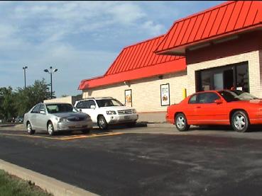 Dual Lane Procedures Refer to OPM 2101 Drive-Thru Cashier for additional details.
