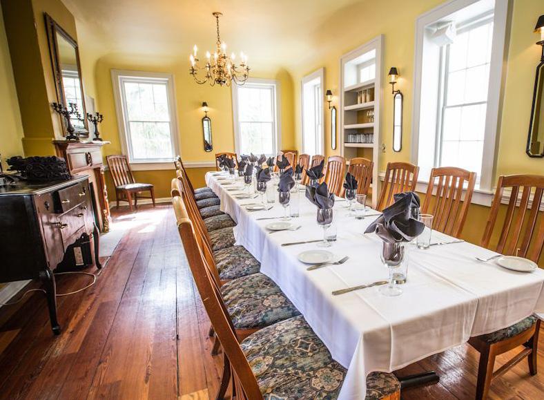 DINING ROOMS THE GARRETT ACCOMMODATES: 21 TO 32 GUESTS ROOM DIMENSIONS: 13 X 41 The Garrett provides a quaint, private room for your next event.