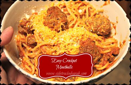 Easy Crockpot Meatballs 1.5 pounds ground beef (low fat content if you plan to cook with sauce) 1.25 cups Italian bread crumbs 2 cloves garlic, minced 1 medium onion, chopped 1 egg 2 28 oz.