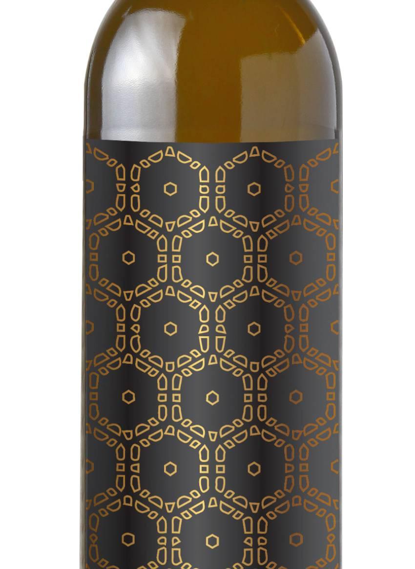 Chardonnay sweet (noble rot or botrytis) Gold at Mundus Vini 2015 Bronze at IWC London 2015 Chateau Vartely Chardonnay made from botrytis-affected grapes is very sweet.