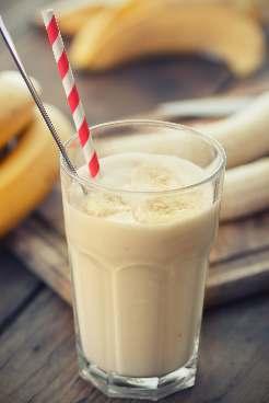 pure vanilla extract BANANA BREAD Creamy Vanilla OR 1 serving TLS Whey Protein Shake - Vanilla 1 cup unsweetened vanilla almond milk 1 banana ½ cup (dry measure) rolled oats 1 tsp.