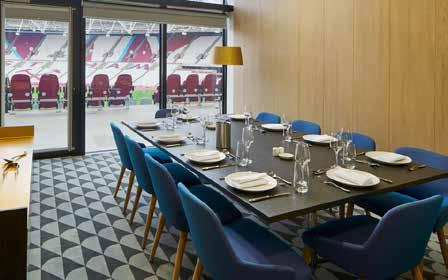 5 hours pre-game and 1 hour post-game hospitality Champagne and canapé reception Choice of either premium 4-course meal or luxury buffet, served with fine wines Substantial US-style hot and cold
