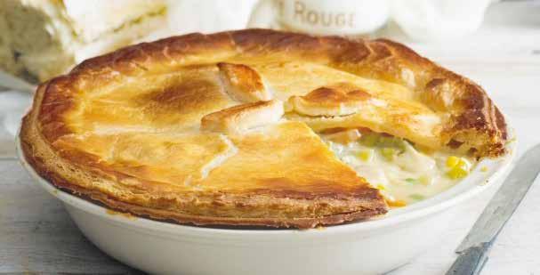 Seasonal (Spring) Chicken & Asparagus pie 4 6 1 tbsp olive oil 1 large red onion, sliced 3 garlic cloves, finely chopped 2 tbsp plain flour 750g of chicken pieces (or leftover chicken from a Sunday