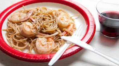 Shrimp Scampi for One Prep Time: 15 minutes Cook Time: 25 minutes ¼ pound 21/25 count shrimp (about 6) 1 large shallot, minced 2 to 3 garlic cloves, minced 1 ½ tablespoons butter splash of white wine