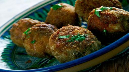 SUMMER SLOW COOKER RECIPES MINTED LAMB KOFTA BALLS 1 medium onion, finely chopped 2 garlic cloves, crushed 450g minced lamb 1 lemon, grated zest (you can cut the lemon into quarters afterwards to be