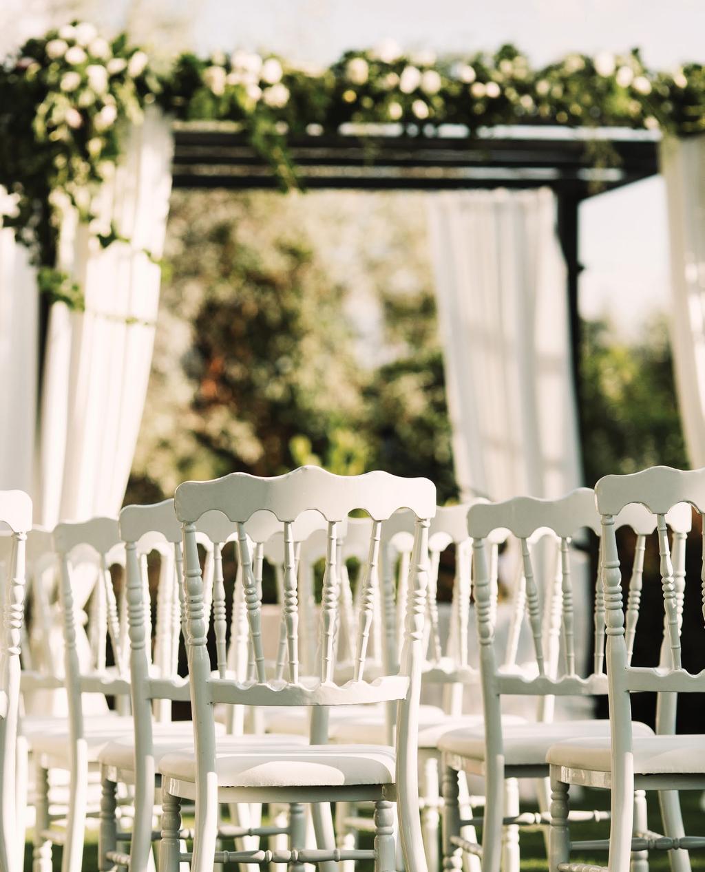 THE PERFECT SETTING Ceremony An intimate garden wedding ceremony can be performed by our celebrant in our stunning Lilys Garden.