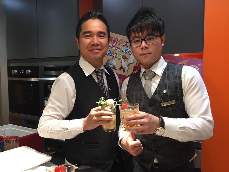 Photo 4: Bartenders from Tiffany s New York Bar at InterContinental Grand Stanford Hong Kong, a five-star hotel