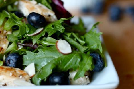 Grilled Chicken and Blueberry Salad Makes 4 servings Total Time: 20 minutes Salad 5 cups mixed greens 1 cup blueberries ¼ cup slivered almonds 2 cups cubed chicken breasts, cooked Dressing ¼ cup