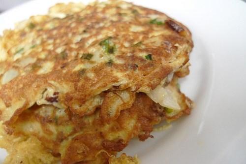 P 16 EGG FOO YUNG DISHES Our Foo Yung dishes contains onions, peas, spring onions, mushrooms and