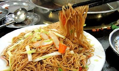 P 19 CHOW MEIN / NOODLES DISHES A staple ingredient in the Eastern diet, Chow Mein literally means fried
