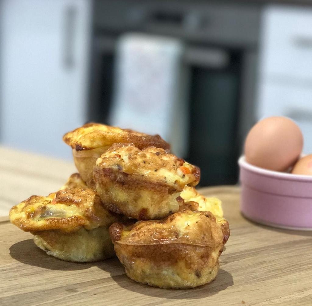 Breakfast Muffins Serves: 2 (3 muffins per person) / Prep Time: 10mins / Cook Time: 25mins Calories 331 Carbs 7g 9% Protein 28g 34% Fat 21g 57% Sugar 5g 6 Medium Eggs Pinch of pepper 2 Bacon