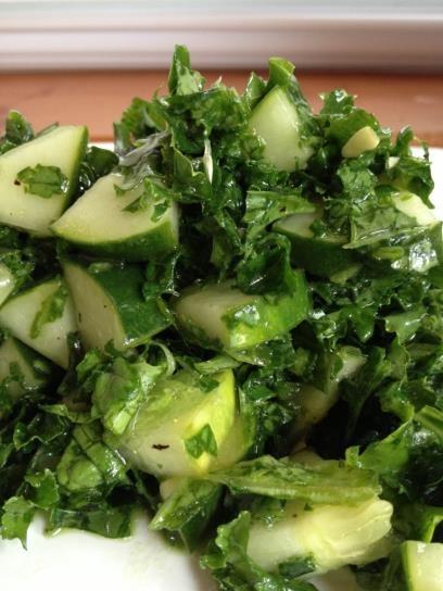 Kale Cucumber Cleansing Salad Serves: 4 6 Bunch Kale, Washed and Dried 3 Spring onions snow peas, chopped into 3 s Cucumber, Halved and Sliced Ripe Avocado 2 Tablespoons Lemon Juice Tablespoon Olive