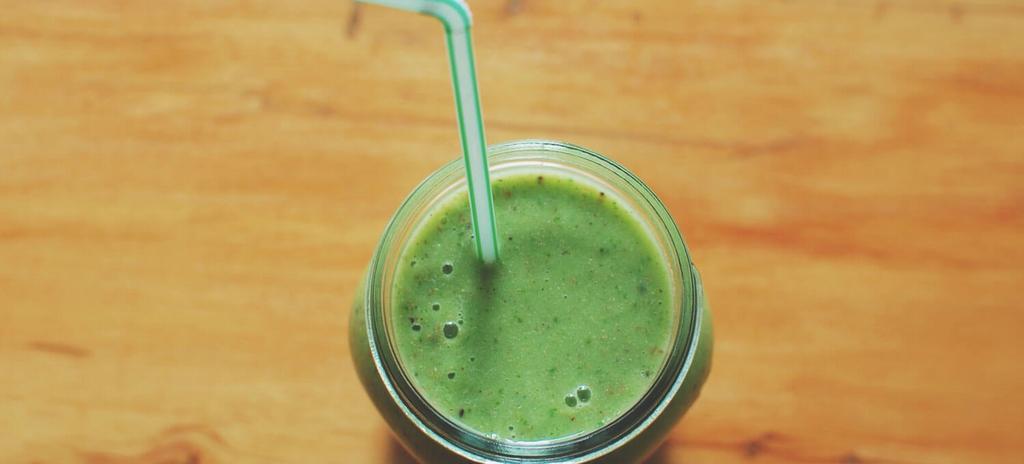 RYJ Green Apple Kiwi Protein Shake #breakfast #snack #eggfree #paleo #vegetarian #vegan #smoothie #glutenfree #dairyfree 7 ingredients 10 minutes 1 Servings 1.