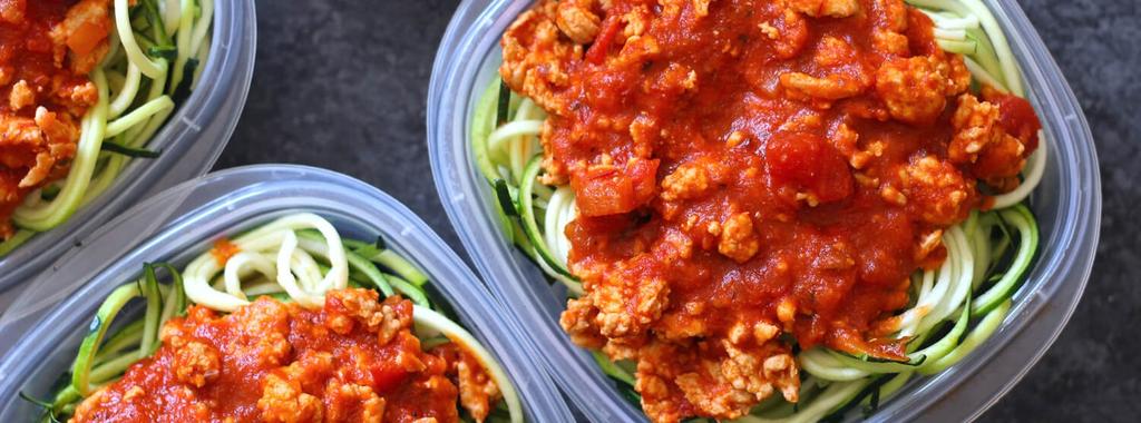 Zucchini Noodle Bolognese 4 ingredients 20 minutes 4 servings 1. Heat the olive oil in a non-stick skillet. Add the ground chicken, stirring to break it up as it cooks.