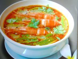 Soup SP1. Seafood & Vegetable Soup 海鲜菜汤 8.50 / 16 SP2. Chicken & Vegetable Soup 鸡肉菜汤 8.50 / 16 SP3. Sliced Fish & Vegetable Soup 鱼片菜汤 12.50 / 24 SP4.