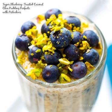 Super Blueberry Toasted Coconut Island Parfaits with Pistachios 6 Tbsp. chia seeds 2 cups almond or coconut milk Pinch of salt 1/8 tsp. vanilla extract 1/4 tsp.