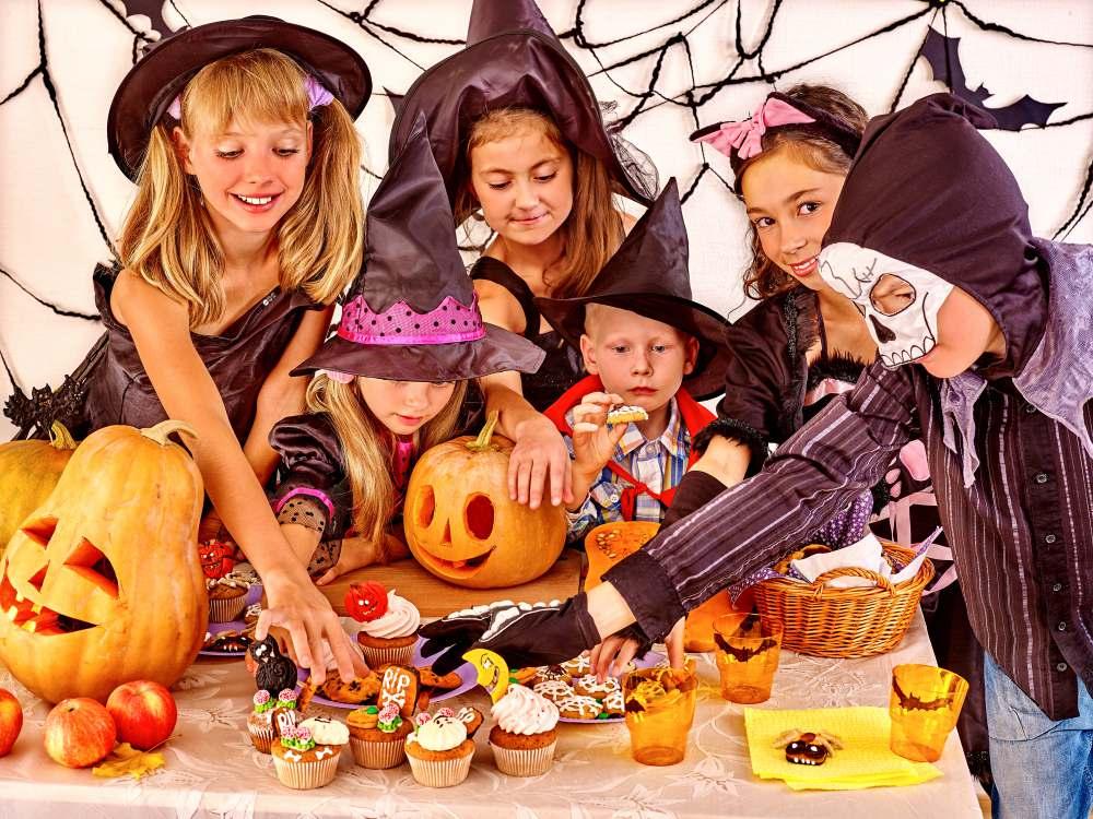 Snacks Perfect for Kids Halloween Parties Copyright 2018,