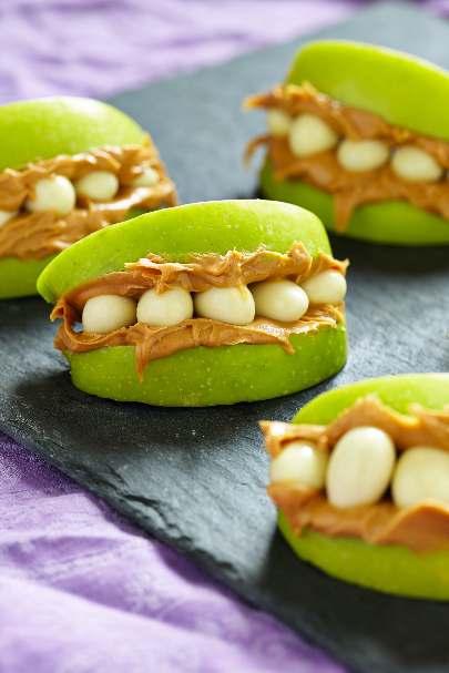 Fake Teeth Makes 4 mouths 1 green apple (Granny Smith variety are great) 8 Tbsp peanut butter (or substitute any other nut-type butter for allergies) 20 Yogurt-covered raisins (or mini marshmallows)